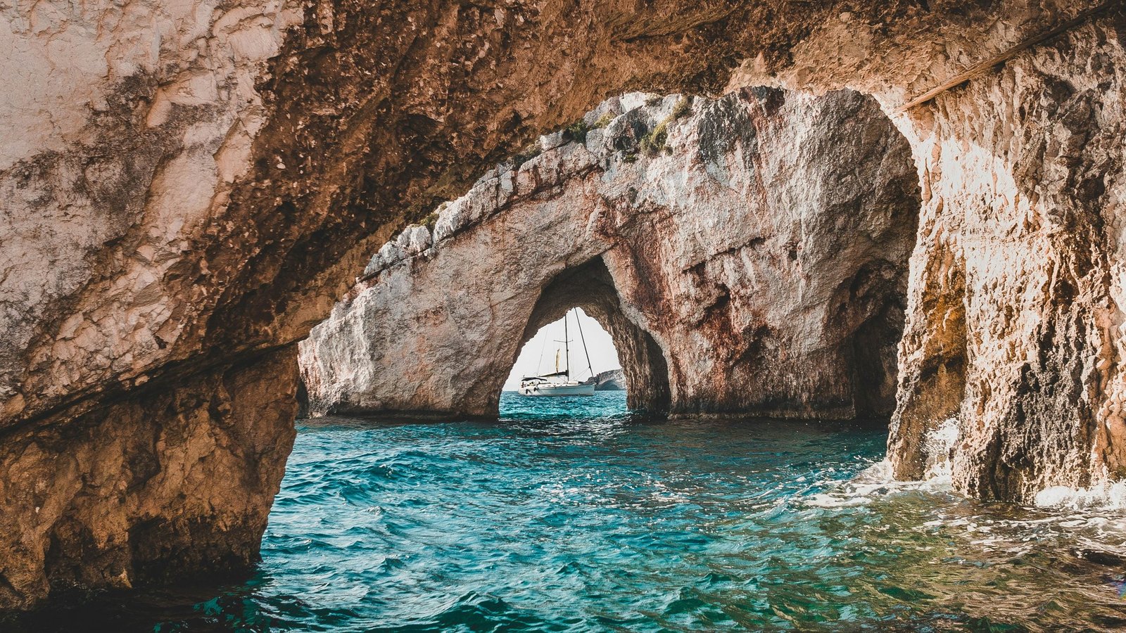 underwater caves during daytime